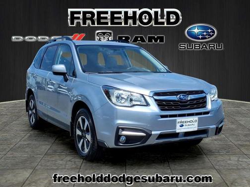 Ice Silver Metallic 2018 Subaru Forester 2.5i Premium