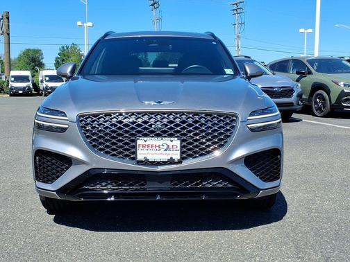 Savile Silver 2023 Genesis GV70 2.5T