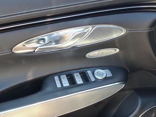 Savile Silver 2023 Genesis GV70 2.5T
