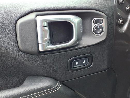 Granite Crystal Clearcoat Metallic 2023 Jeep Wrangler 4xe Sahara