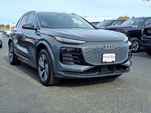2025 Audi Q6 e-tron Premium