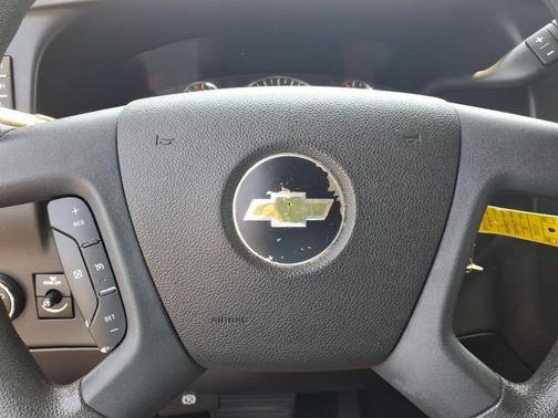 Silver Ice Metallic 2018 Chevrolet Express 3500 LT