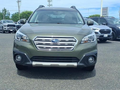 Wilderness Green Metallic 2017 Subaru Outback 2.5i Limited
