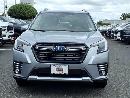 Ice Silver Metallic 2023 Subaru Forester Touring