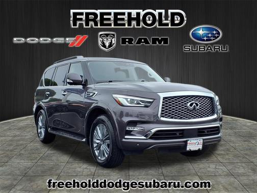 2022 INFINITI QX80 Luxe