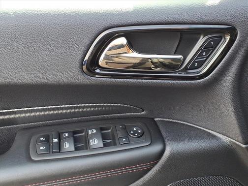 DB Black Crystal Clearcoat 2022 Dodge Durango R/T