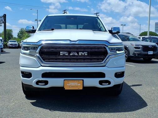 Bright White Clearcoat 2023 RAM 1500 Limited