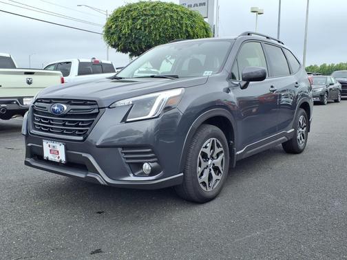 2022 Subaru Forester Premium