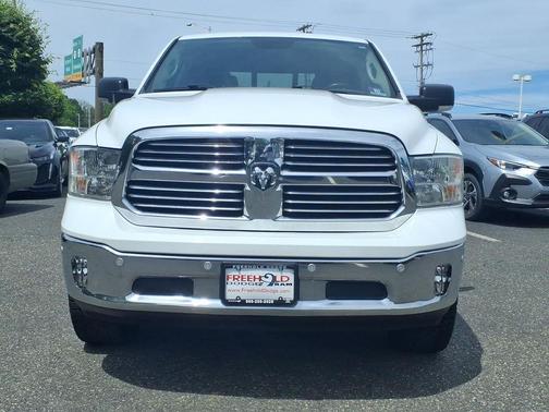 Bright White Clearcoat 2017 RAM 1500 Big Horn