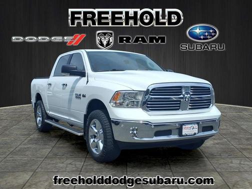 Bright White Clearcoat 2017 RAM 1500 Big Horn