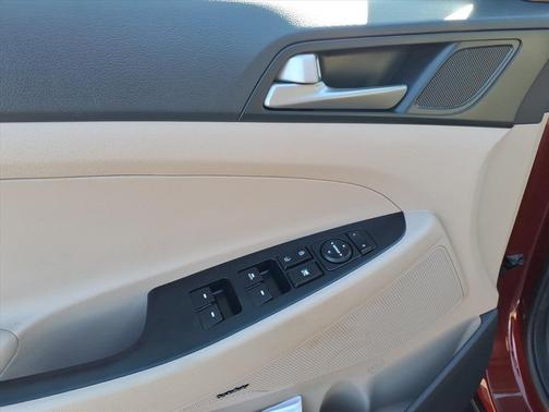 2018 Hyundai TUCSON SEL Plus