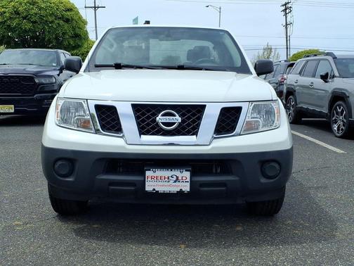 Glacier White 2019 Nissan Frontier S
