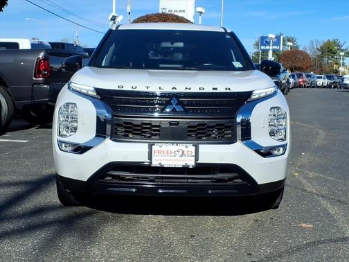 2022 Mitsubishi Outlander Black Edition