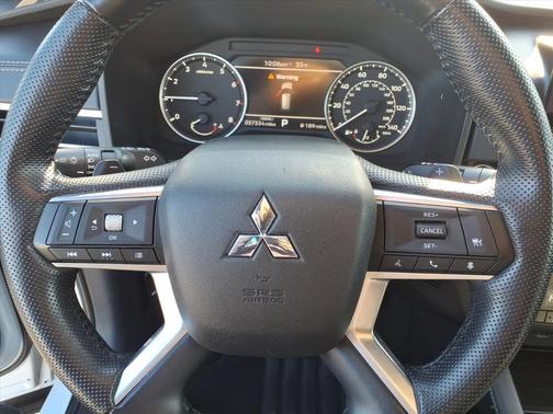 2022 Mitsubishi Outlander Black Edition