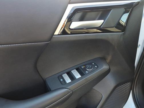 2022 Mitsubishi Outlander Black Edition