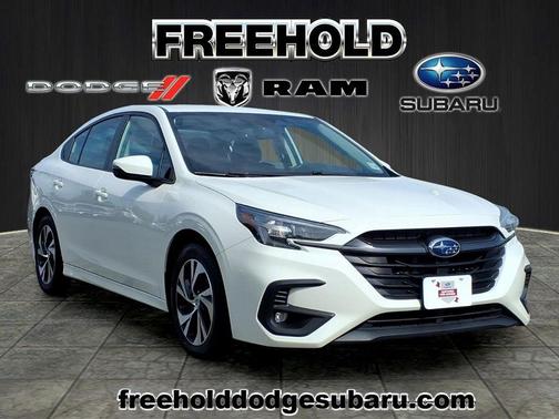Crystal White Pearl 2023 Subaru Legacy Premium