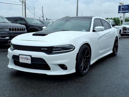 White Knuckle Clearcoat 2017 Dodge Charger R/T 392