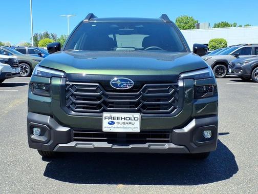 Deep Emerald Green 2026 Subaru Outback Premium