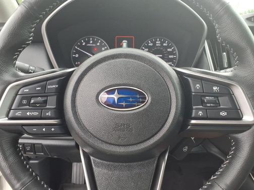 Crystal White Pearl 2023 Subaru Outback Limited