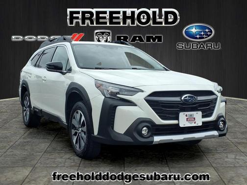 Crystal White Pearl 2023 Subaru Outback Limited