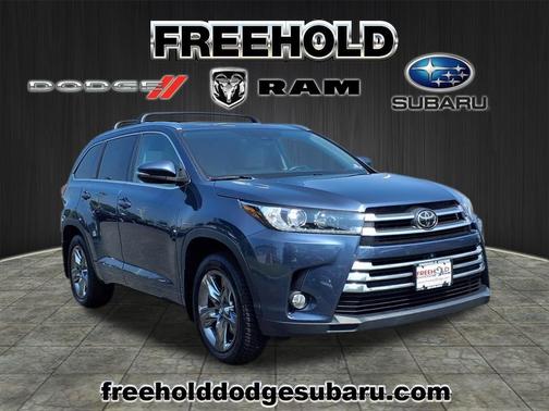2017 Toyota Highlander Limited Platinum