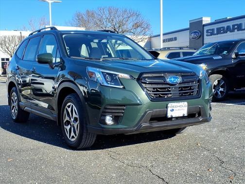 2024 Subaru Forester Premium