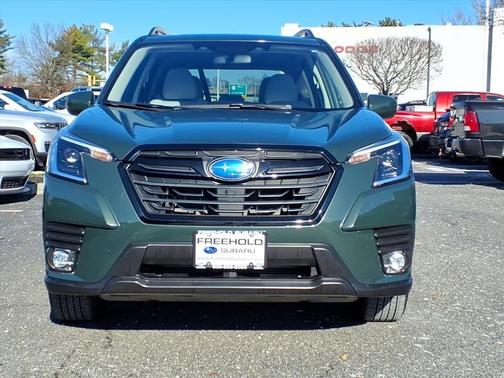 2024 Subaru Forester Premium