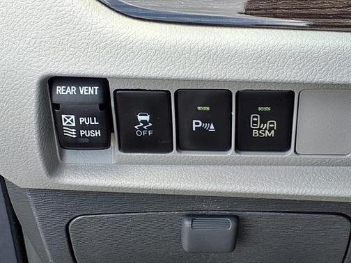 2016 Toyota Sienna XLE