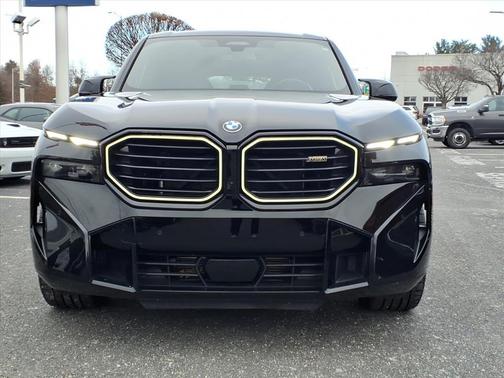 2023 BMW XM Base