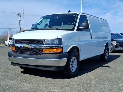 2024 Chevrolet Express 2500 Work Van