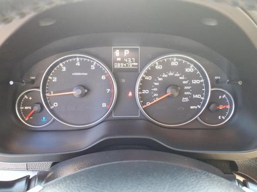 Satin White Pearl 2014 Subaru Outback 2.5i Premium