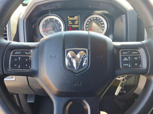 2016 RAM 1500 Tradesman/Express