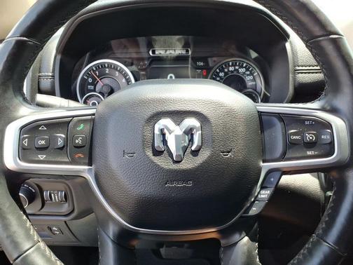 Diamond Black 2019 RAM 1500 Laramie