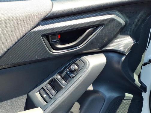 Crystal White Pearl 2025 Subaru Crosstrek Premium