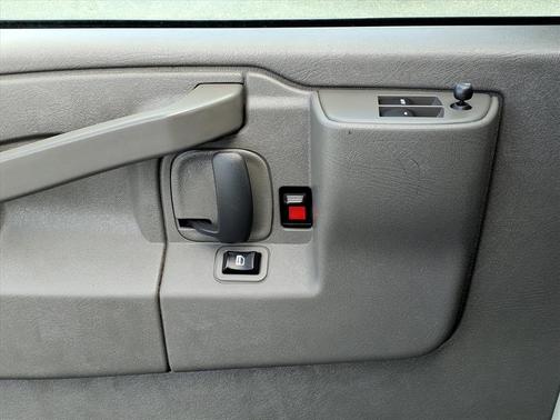 2023 GMC Savana 2500 Work Van