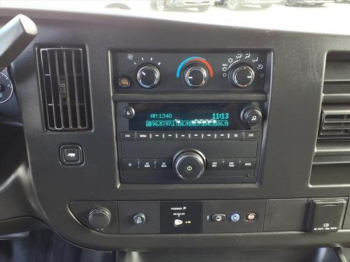 2023 GMC Savana 2500 Work Van