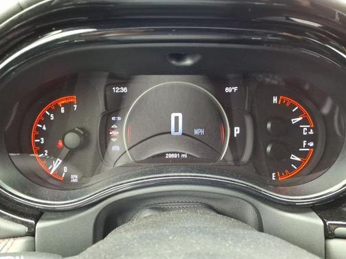 DB Black Crystal Clearcoat 2024 Dodge Durango R/T