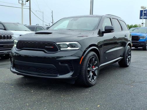 DB Black Crystal Clearcoat 2024 Dodge Durango R/T