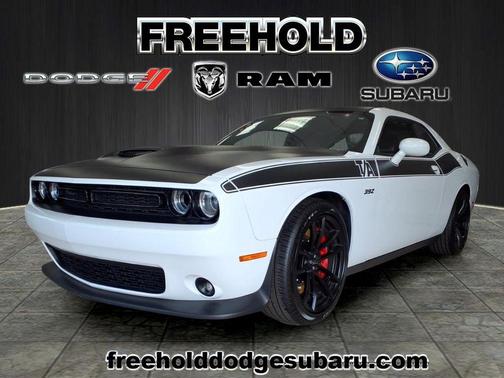 White Knuckle Clearcoat 2022 Dodge Challenger R/T Scat Pack