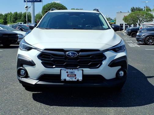 Crystal White Pearl 2024 Subaru Crosstrek Limited