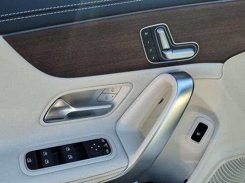 2022 Mercedes-Benz CLA 250 Base