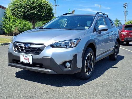 Ice Silver Metallic 2023 Subaru Crosstrek Premium