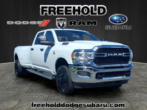 Bright White Clearcoat 2024 RAM 3500 Tradesman