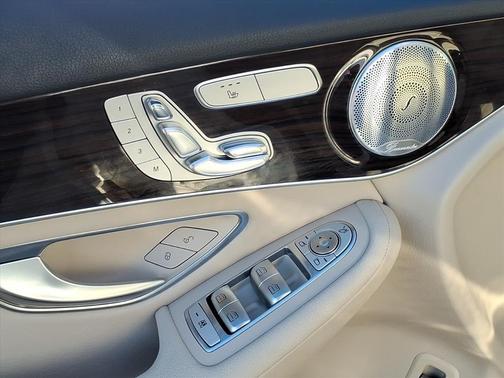 2017 Mercedes-Benz GLC 300 Base 4MATIC