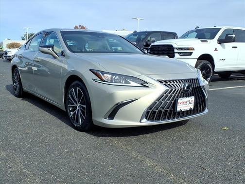 2022 Lexus ES 350 Base