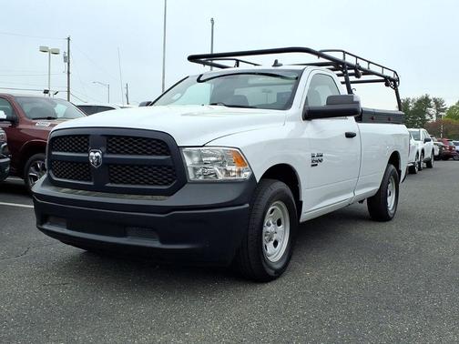 Bright White Clearcoat 2022 RAM 1500 Classic Tradesman