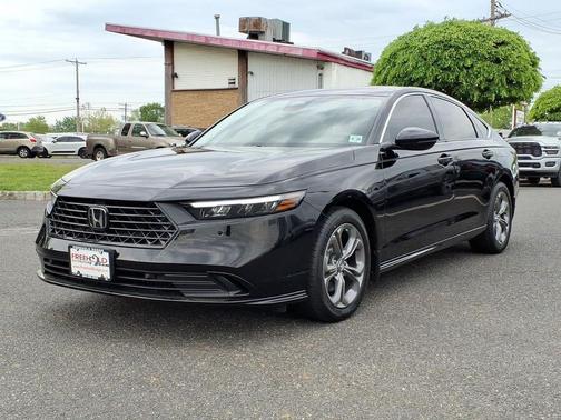 Crystal Black Pearl 2023 Honda Accord Hybrid EX-L