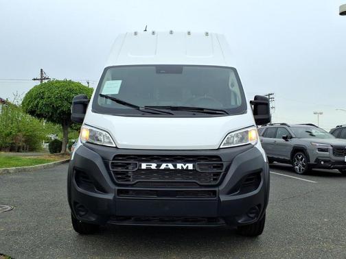 Bright White Clearcoat 2025 RAM ProMaster 3500 Base