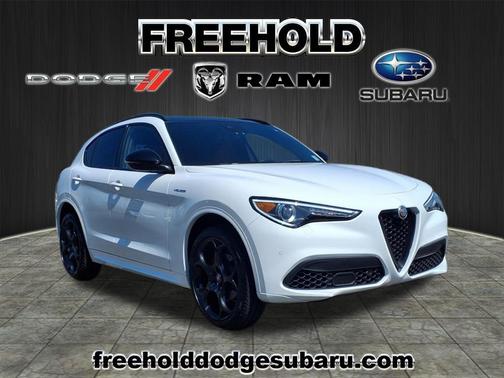 2022 Alfa Romeo Stelvio Veloce