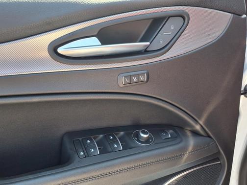 2022 Alfa Romeo Stelvio Veloce